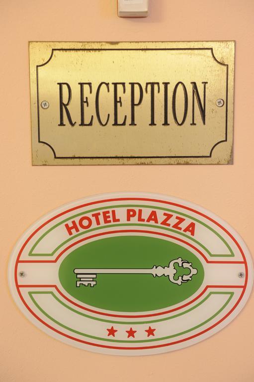 Hotel Plazza 포르카리 외부 사진